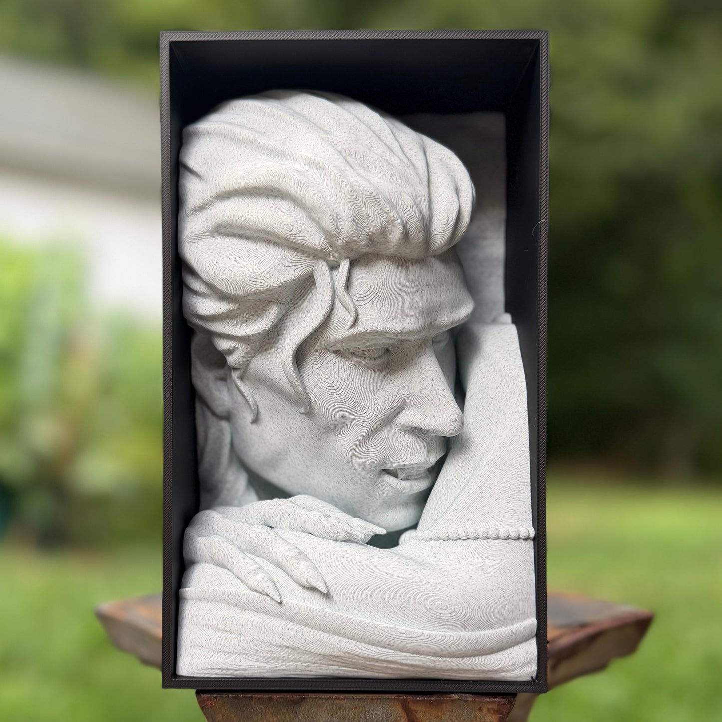 Vampire Bust Book Nook | Gothic Bookshelf Insert | Dark Romance Decor | Vampire Fantasy Shelf Sitter | Bookish Gift