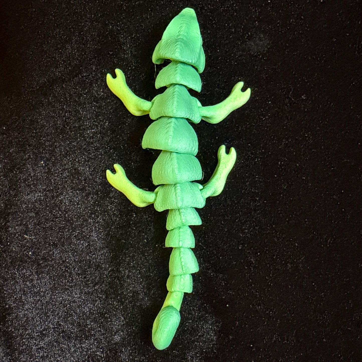 Articulated Chameleon Flexi Trail Buddy