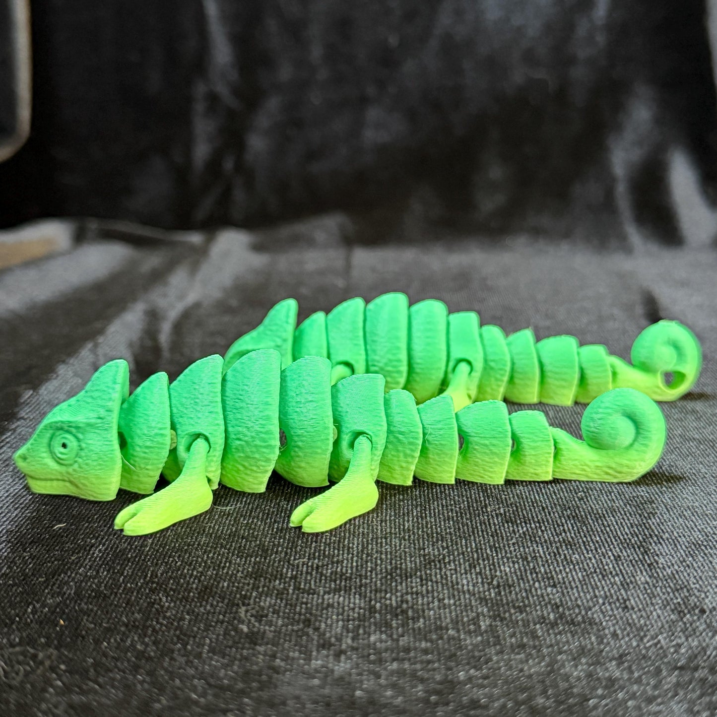 Articulated Chameleon Flexi Trail Buddy