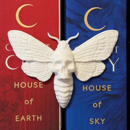 Gothic Skull Moth Book Spine Hugger | Magnet