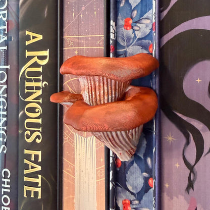 Oyster Mushroom Book Spine Hugger | Magnet