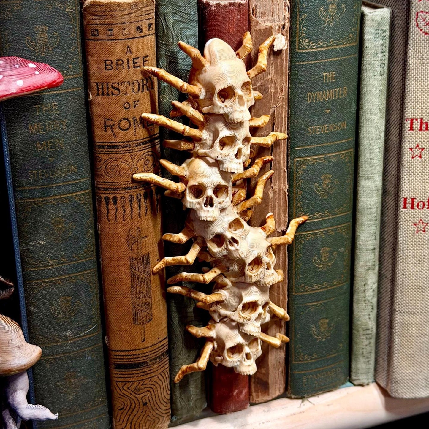 Gothic Skull Centipede Spine Hugger | Shelf Sitter | Magnet