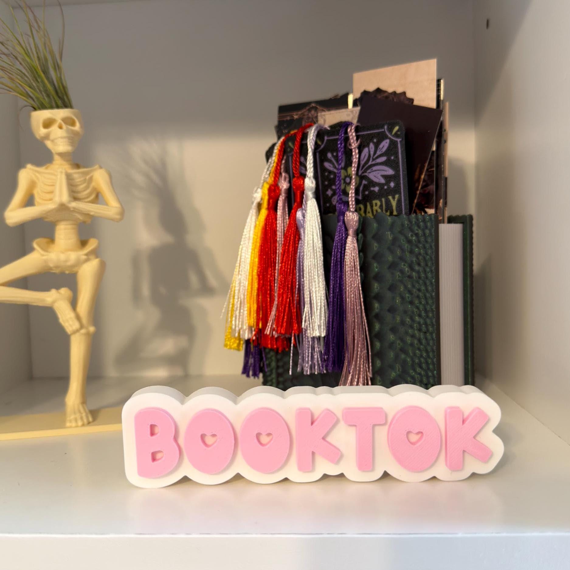BookTok Bookshelf Sign