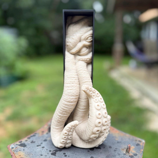 Cthulhu Book Nook | Tentacle Bookend | Dark Fantasy Bookshelf Decor | Gothic Library Art