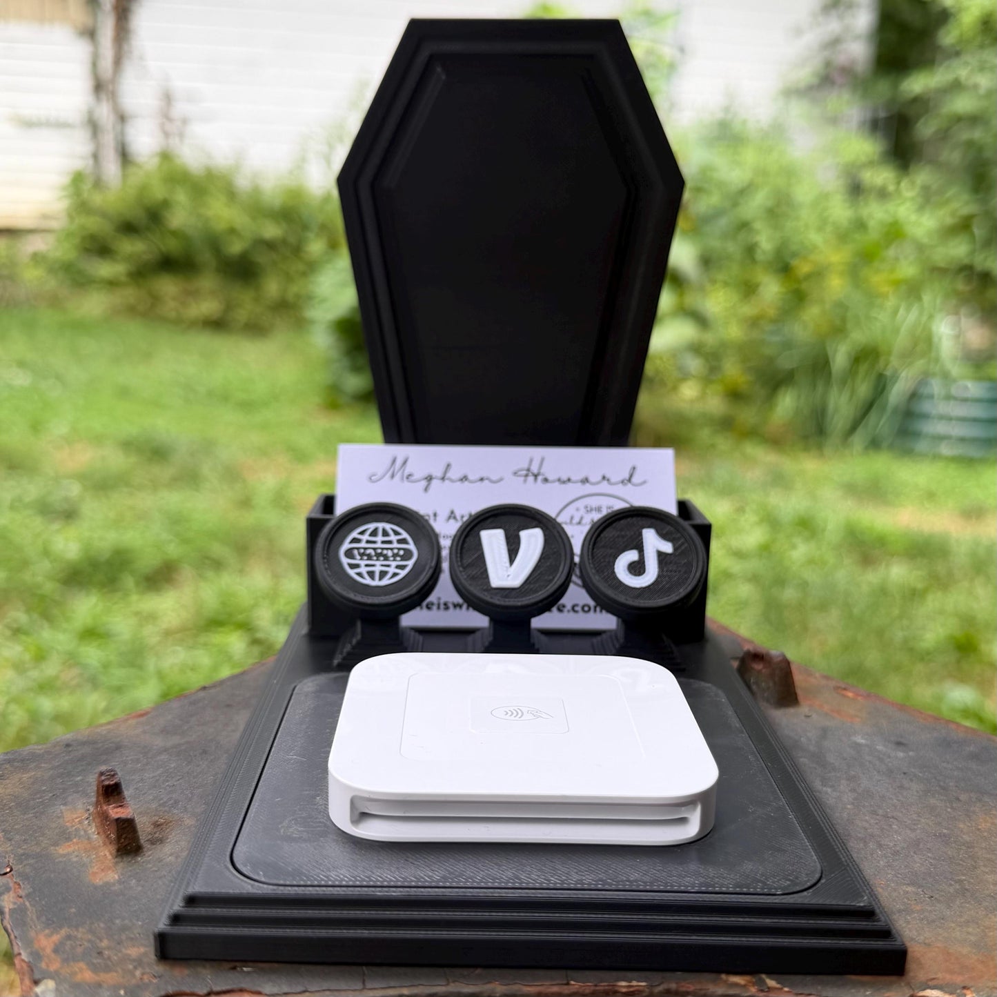 Gothic All-In-One Vendor Stand | Business Card Holder, NFC Tags & Payment Reader | Customizable Display Stand